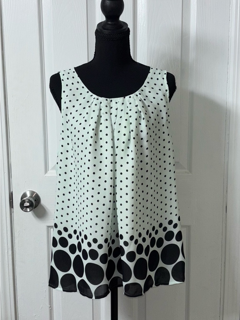 Elle Black & Mint Polka Dot Sleeveless Tank